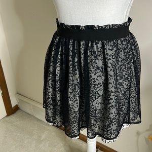 Theory, nwot, 2 tier lace overlay print mini skirt MED